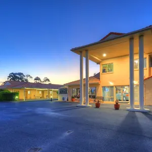 https://country-roads-motor-inn-goondiwindi.queenslandhotels.net